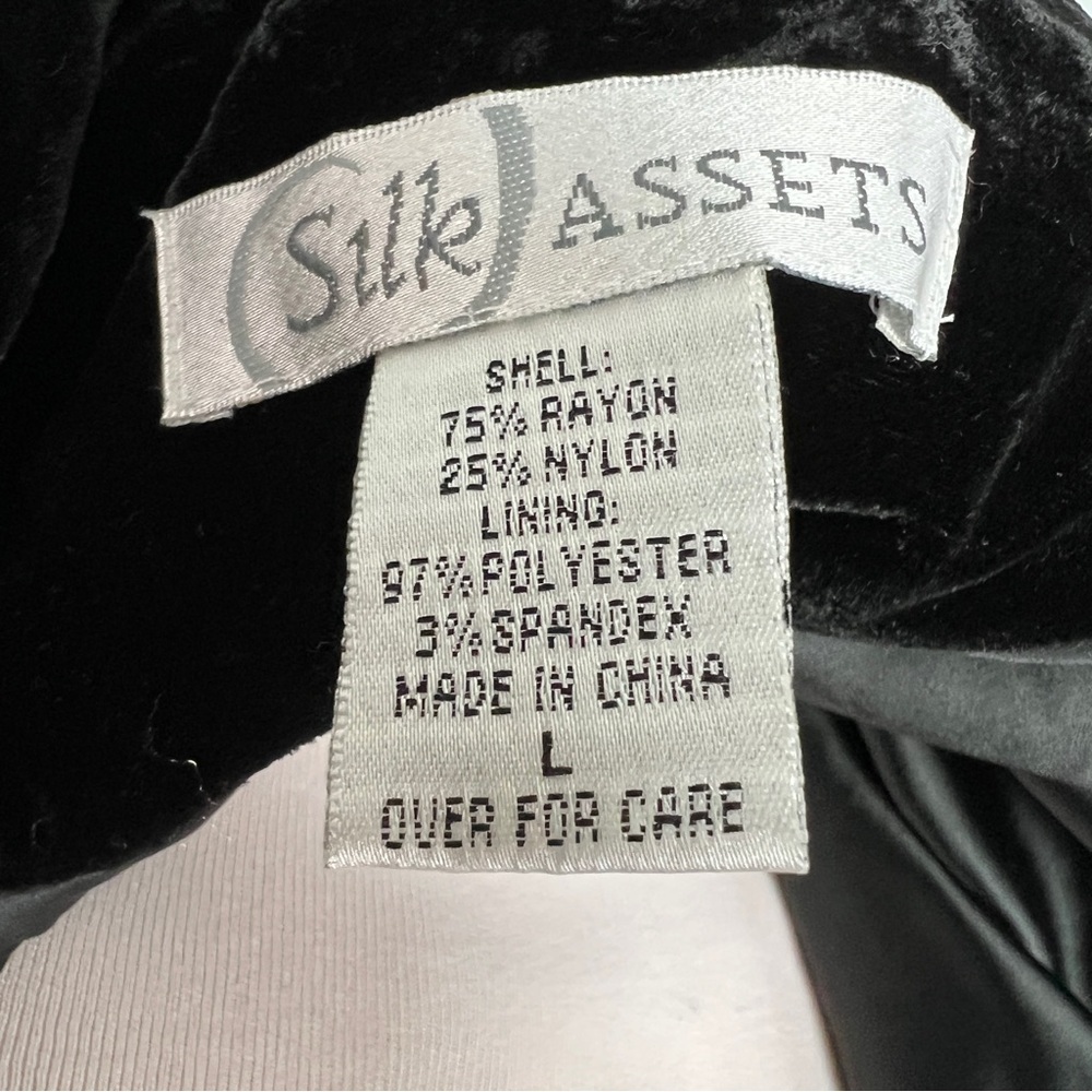 VNT Silk Assets Black Velvet Cropped Blazer Jackets with Shawl Collar - Size L - Picture 8 of 10